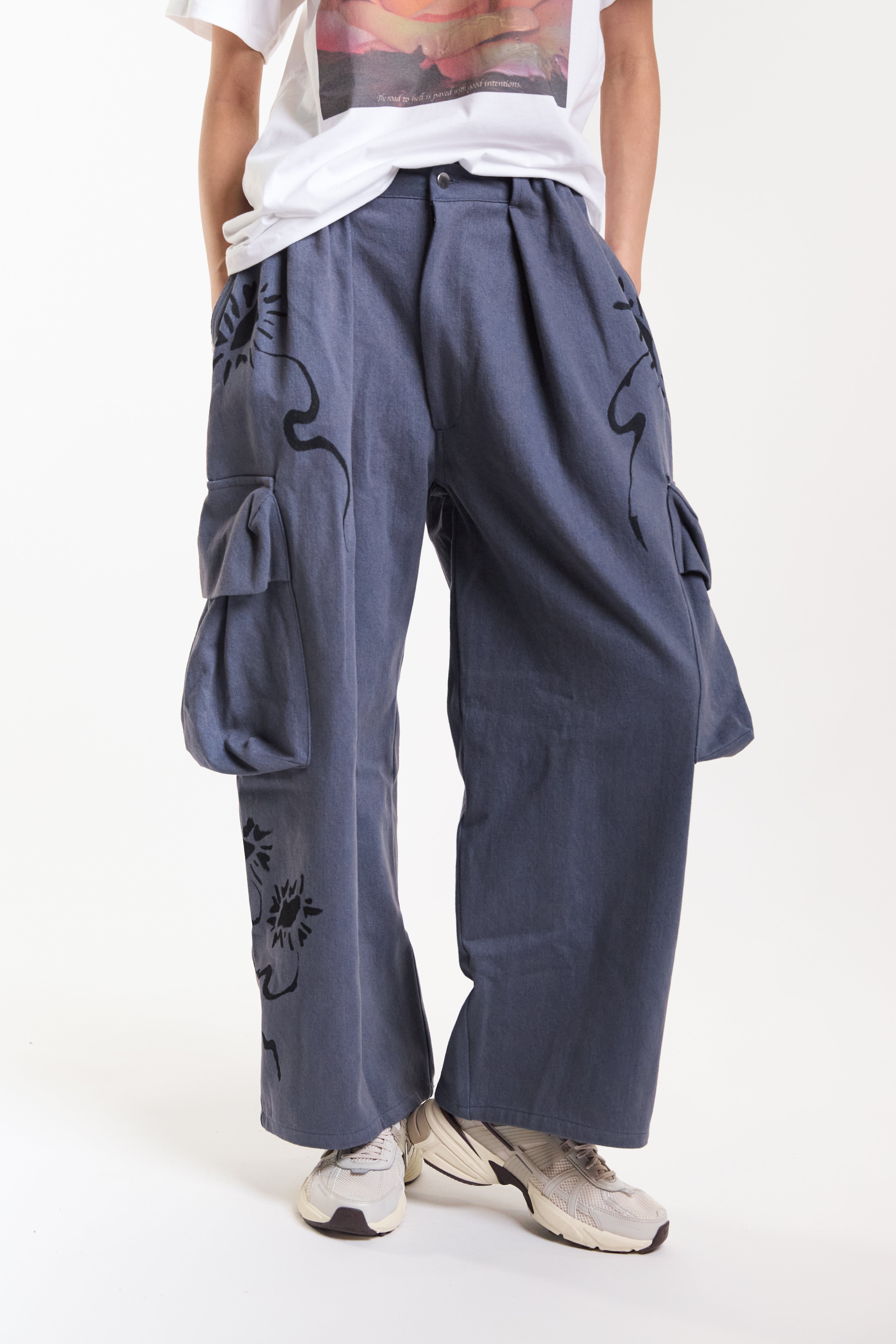 Pleated Cargo Pant - Charcoal Daisy