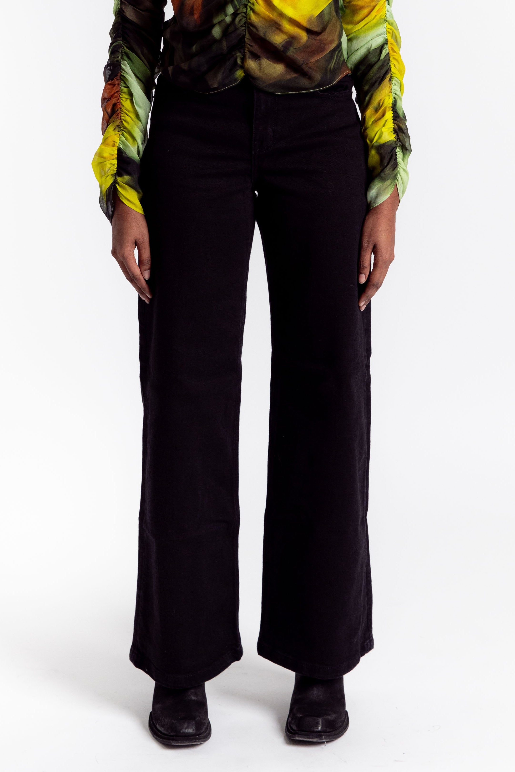 Mia Mid Wide Leg Jean - Black