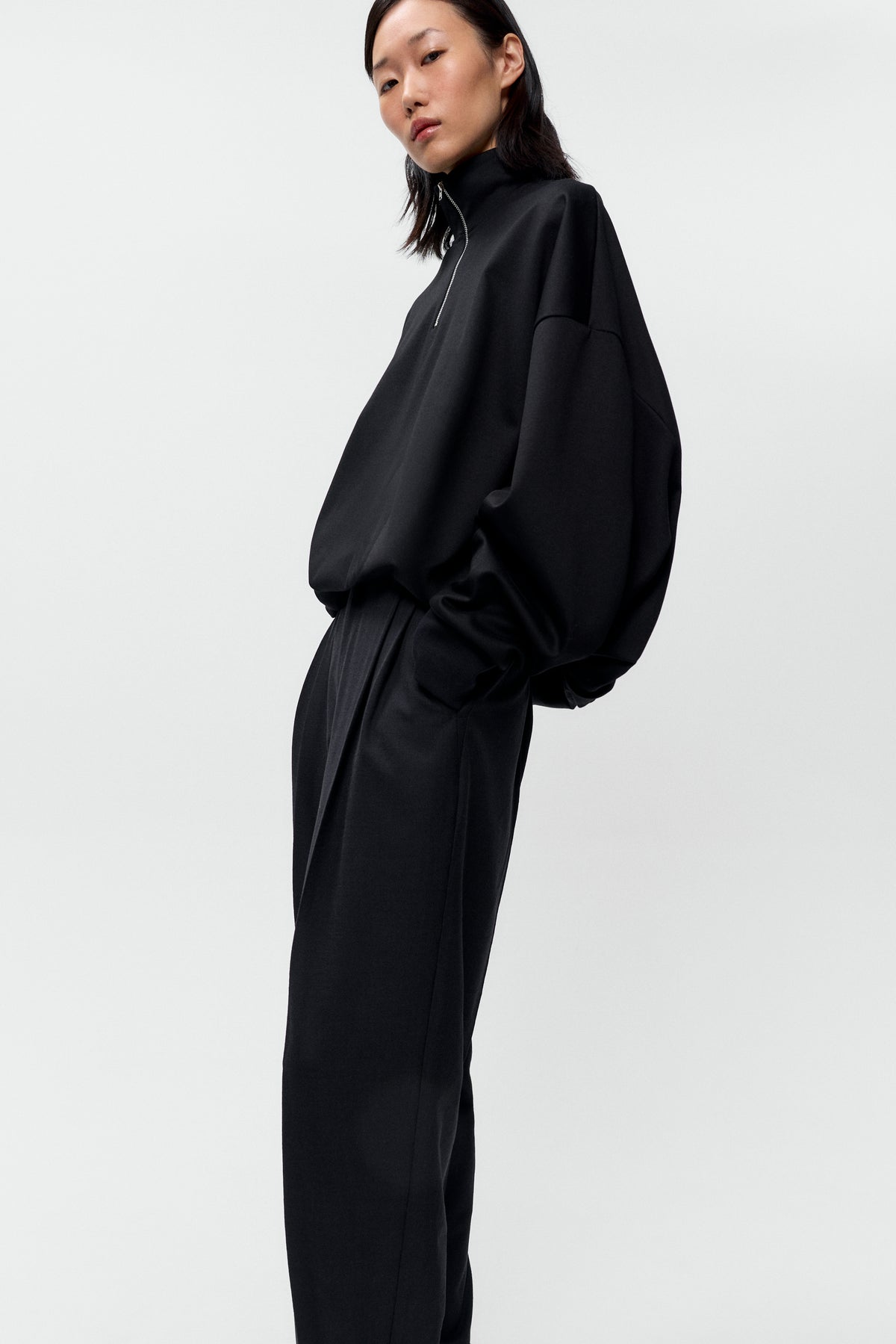 Organic Cotton Balloon Quarter Zip - Black