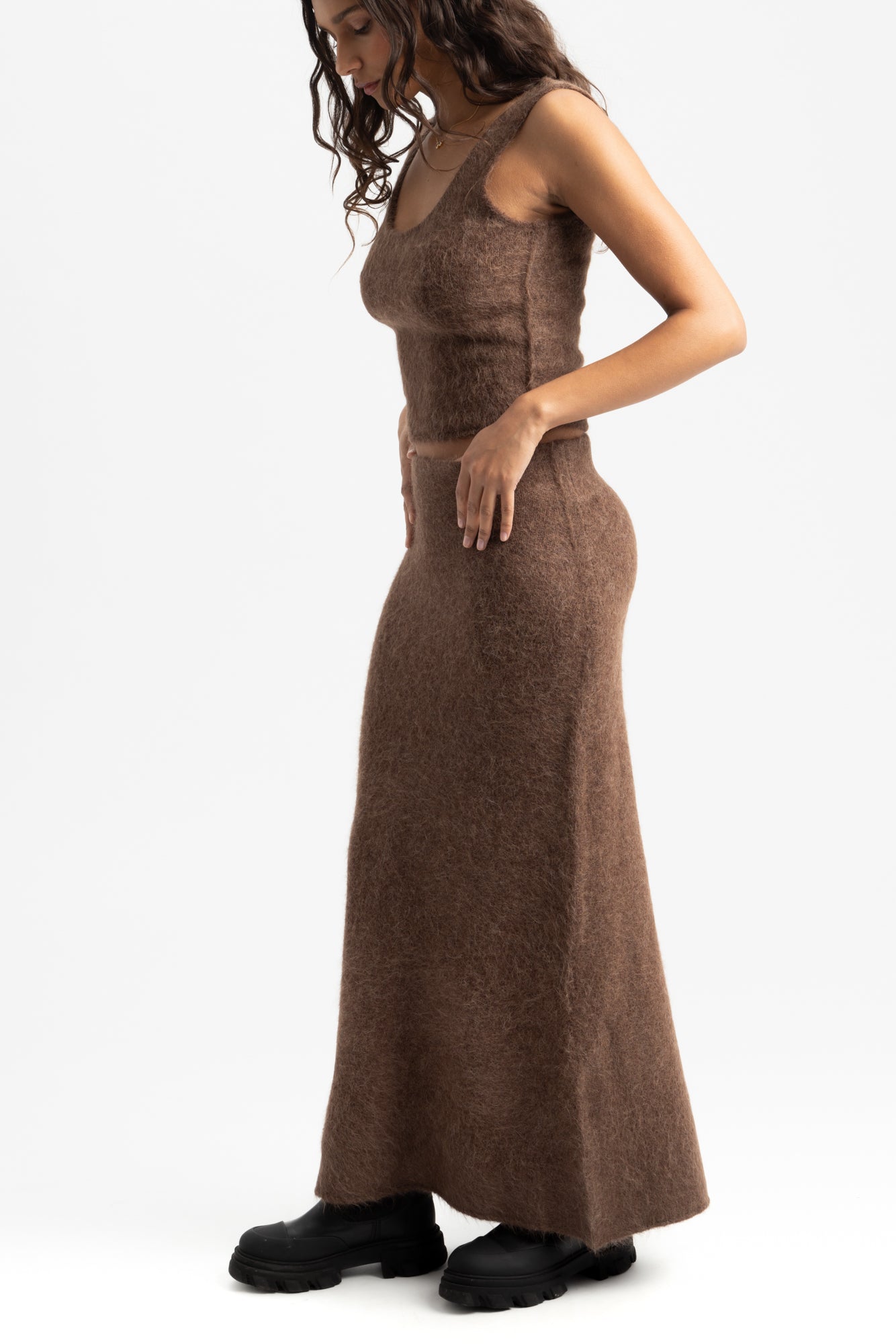 Fure Soft Fluffy Skirt - Dk Brown