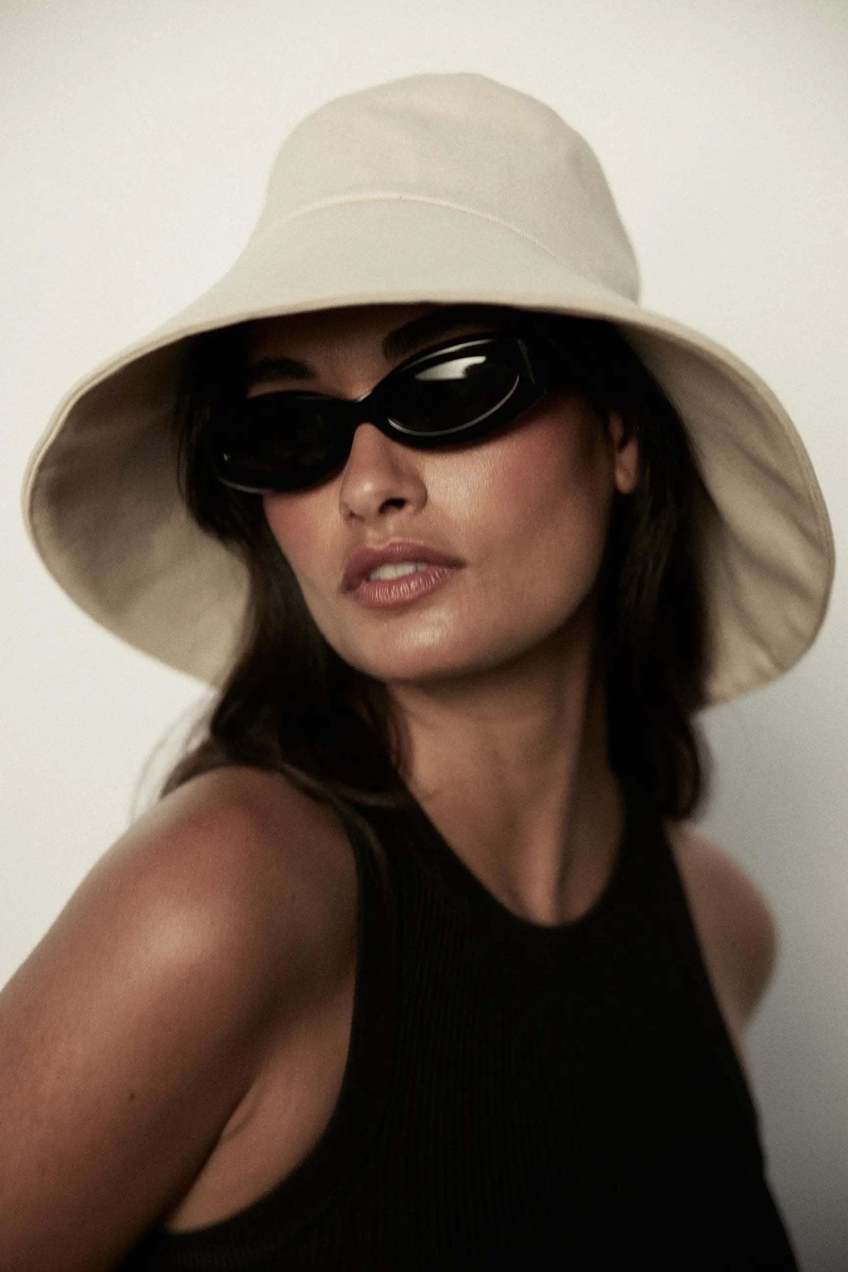 Walker Bucket Hat - Off White