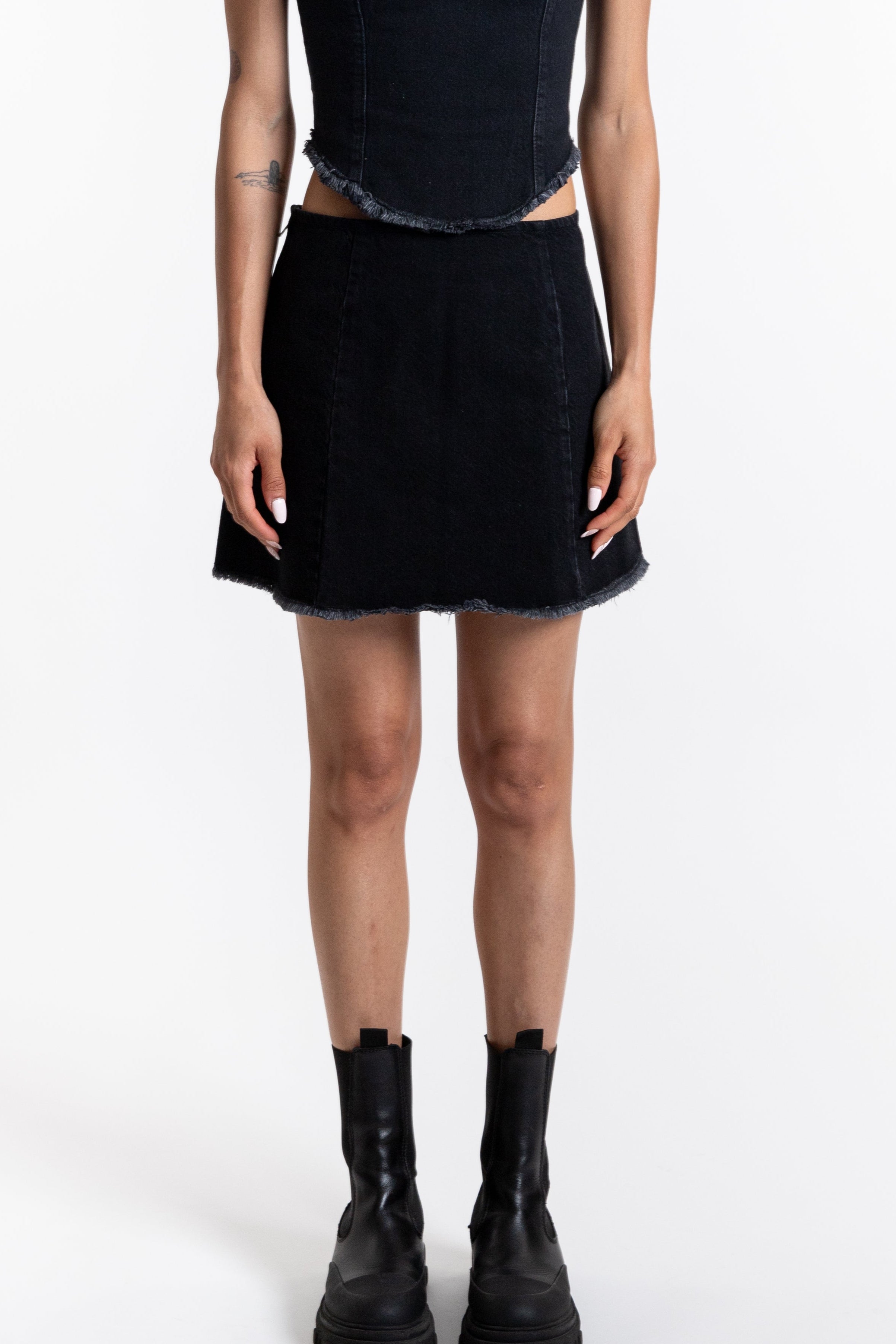 View Mini Skirt - Black