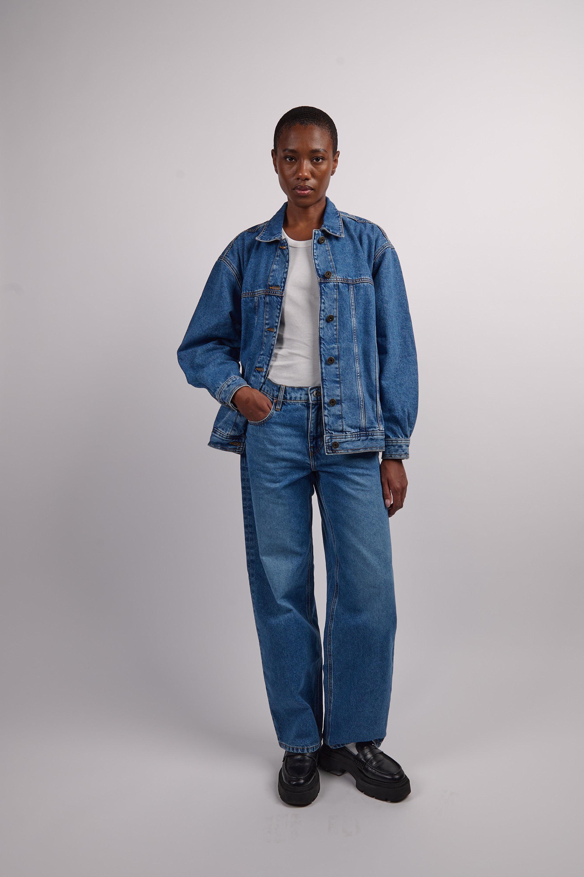 Avril Low Slouchy Wide Leg Jean - Moment Mid Blue